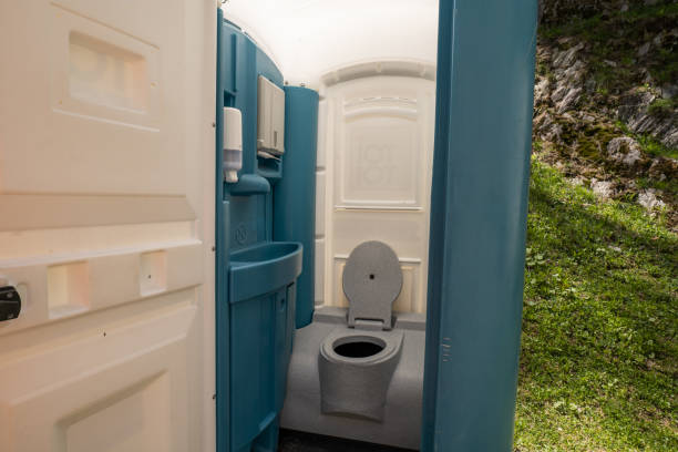 Best Sanitation services for porta potties  in Tavares, FL